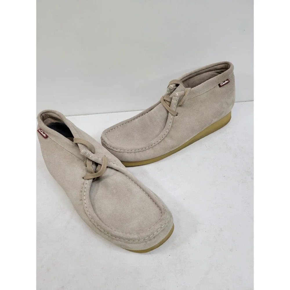 Clarks Stinson Lo Beeswax Suede Chukka Wallabee Boots Men's US 10.5 M Beige...